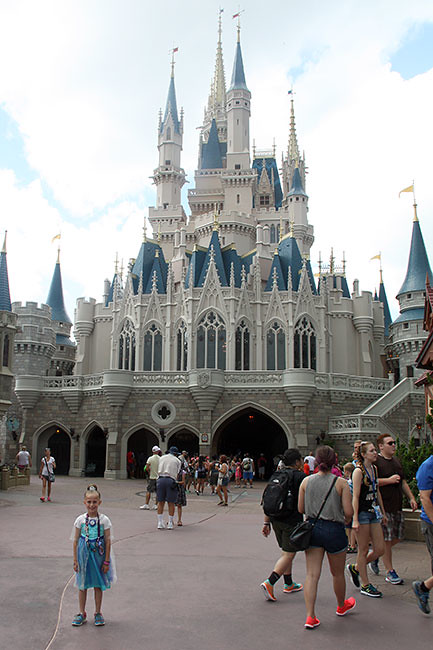 BBB_Aut-if-front-of-Cinderella-Castle