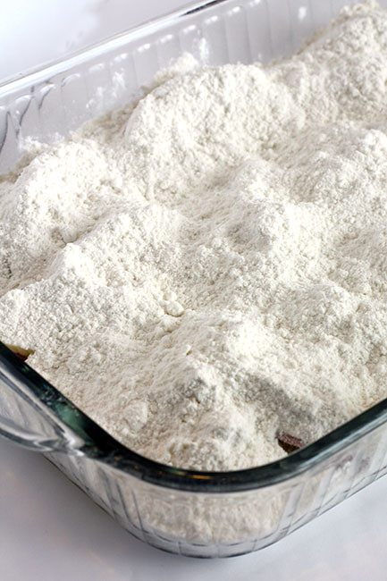 Step3_Dump-Cake-Mix