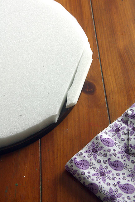 Cut-Foam-to-fill-in-corners