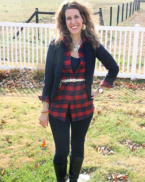 Thursday Fashion Files with @DousedinPink and our co-host Candace from @candaceshiflet! Plaid is on trend this fall and I have been looking high and low for a plaid dress. Recently I came across this plaid dress c/o @Romwe and decided to wear it on Thanks