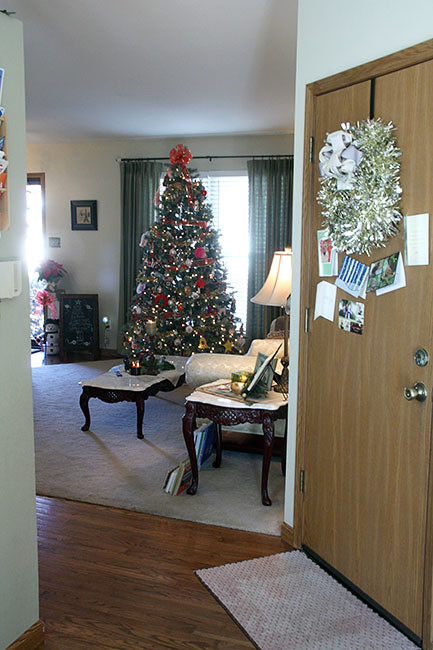 CarrieChristmasHomeTour4