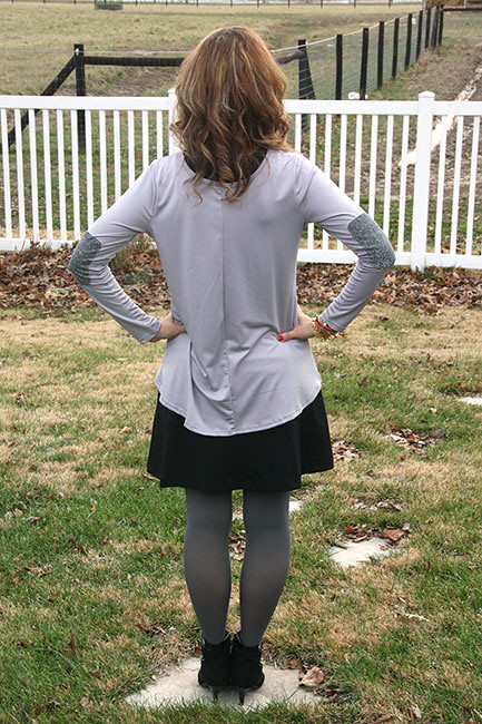 GrayOutfit3