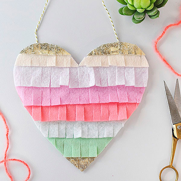 Fringed-Felt-Heart_600
