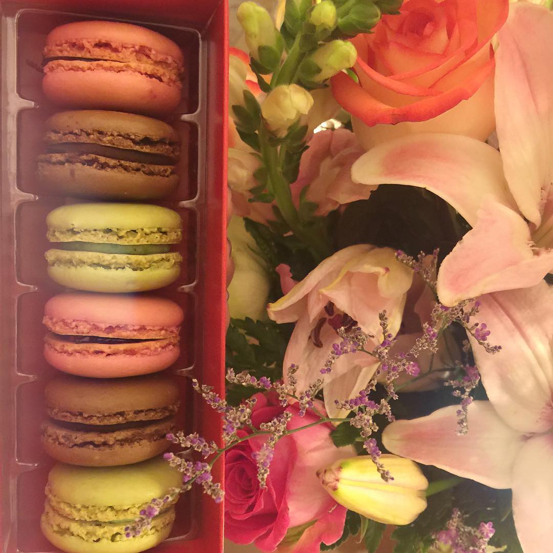 Two of my favorite things! Macarons and flowers! Happy Valentine's Day!! #macarons #flowers #vday #lovemyhubs #ritz