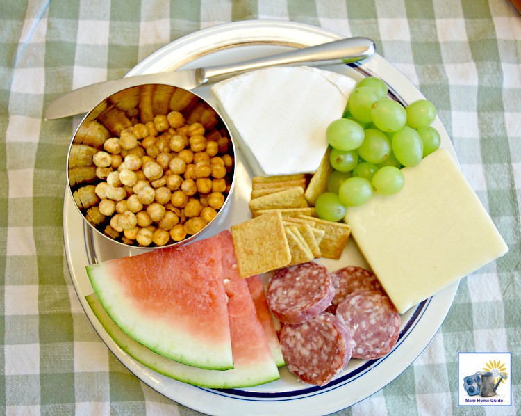 summer-picnic-dinner-mom-home-guide