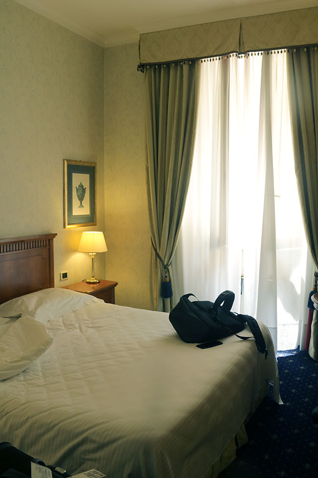 EmpirePalace1