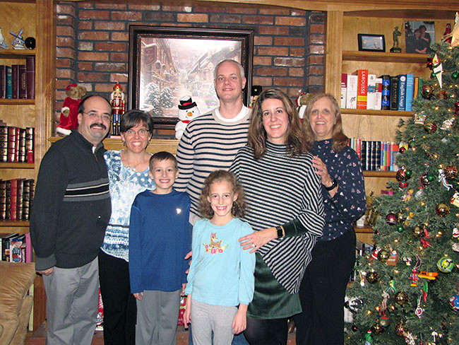 HeatonFamilyPic_650