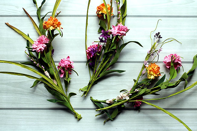 MakeFloralWreath4