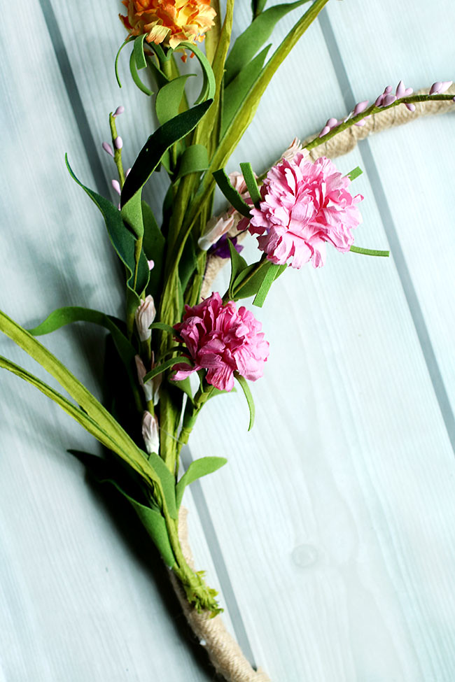 MakeFloralWreath5