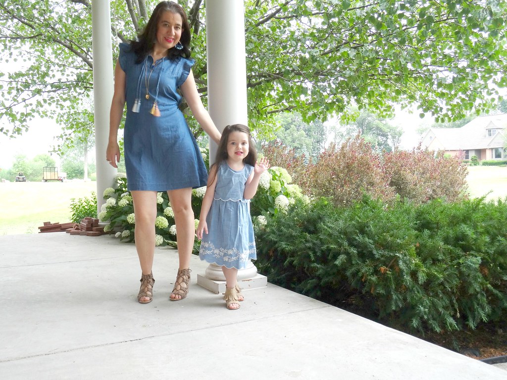 Ada of Elegance & Mommyhood in Mommy+Daughter Chambray Dresses w Bohemian Nude Suede Sandals