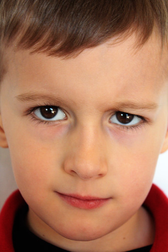 InHousePortraitStudio_NathanEyebrow