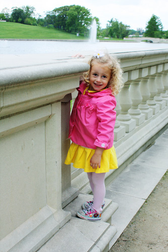 Autumn-Cute-by-Water