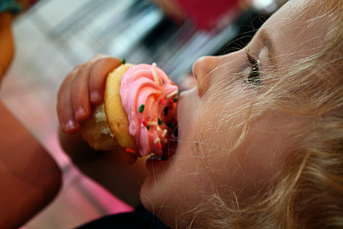 Aut-eatn-cupcake