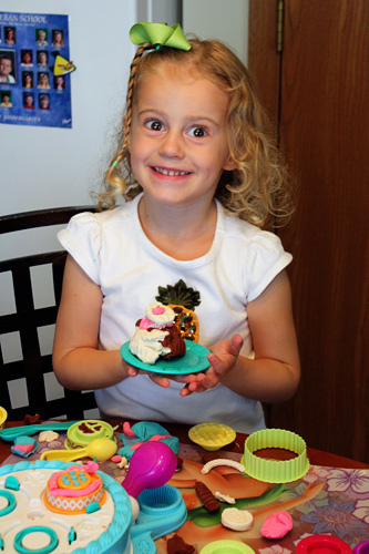 Aut-Play-Doh-Cake