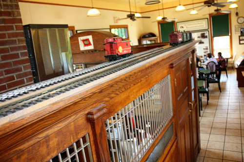 trains-at-top