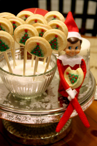 Elfie-Bite-out-of-Cookie