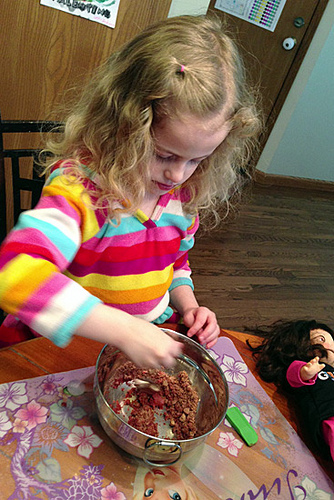 Auttie-Mixing-Cake-Batter