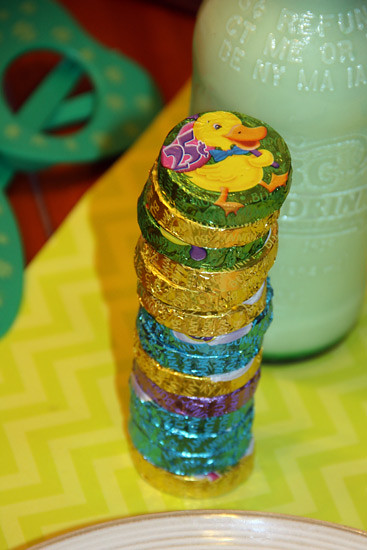 Coins_Stacked-on-Table