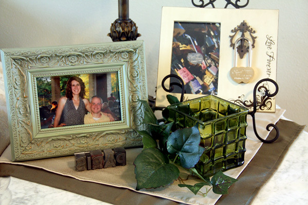 Closeup-of-Table