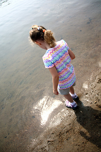 Auttie-foot-in-water