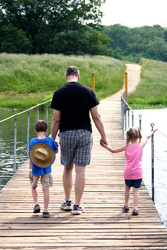 Creek_Brian-and-Kids-on-shell-bridge