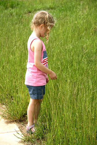 Creek_Auttie-in-tall-grass