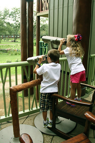 AKL_Binoculars