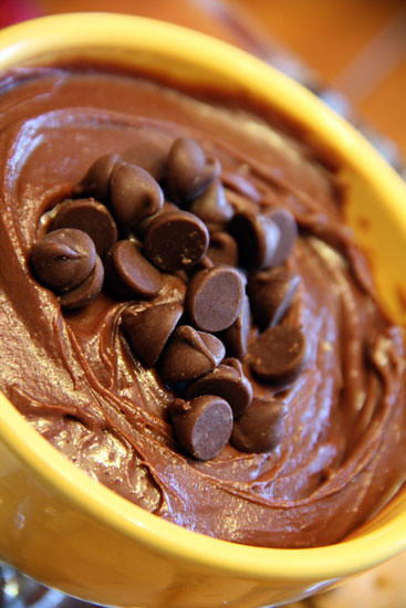 Major-Close-Up-of-Brownie-Batter-Dip