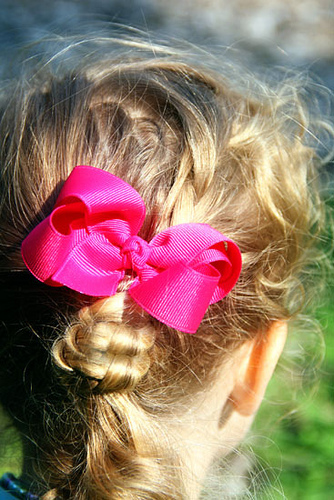 Aut-closeup-of-hair