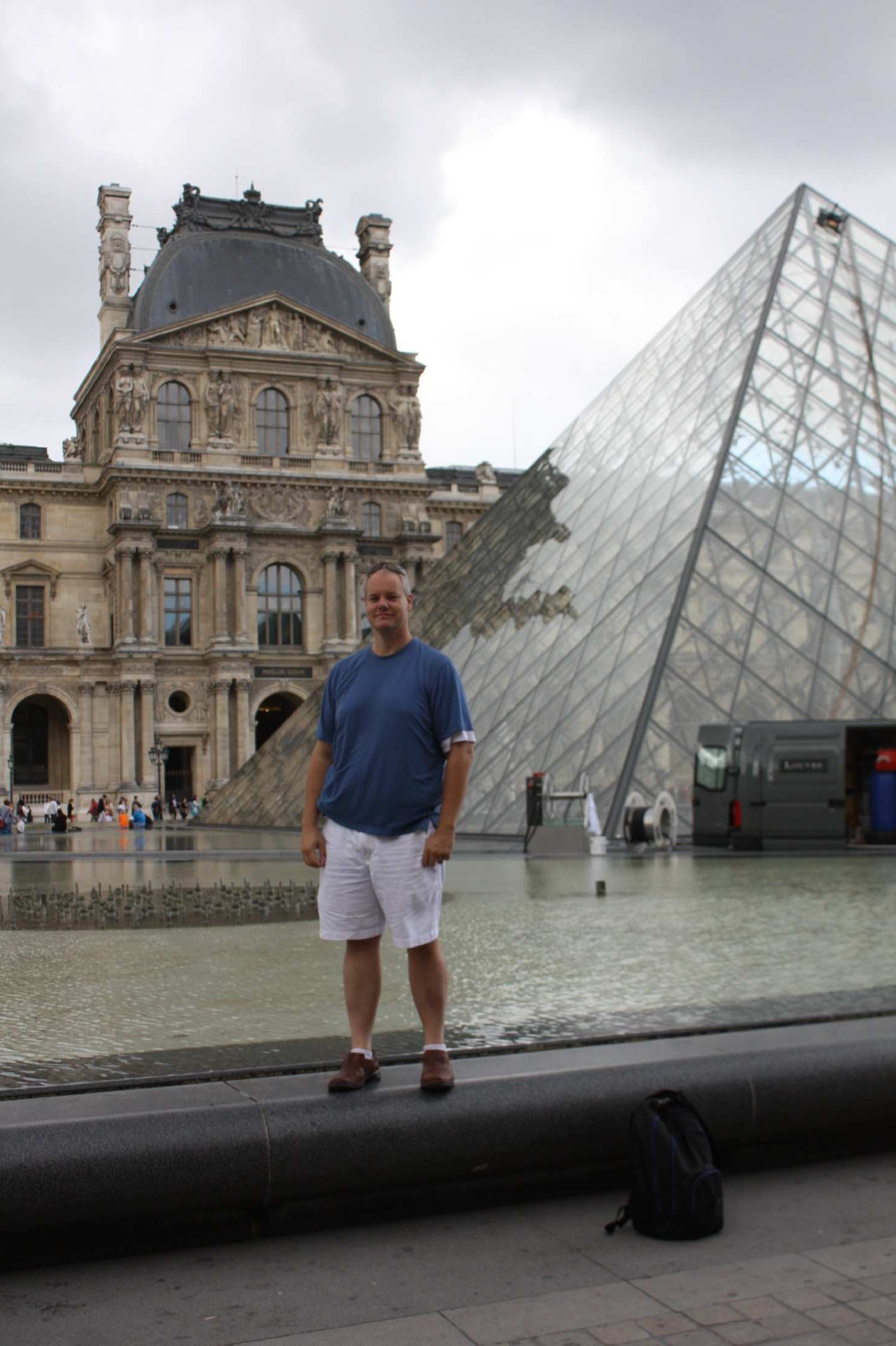 Me-by-Louvre`1